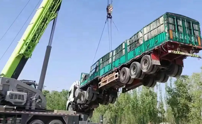 回民区道路脱困救援案例